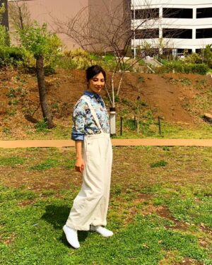 Rena Tanaka Instagram - 先週の金曜日に放送された「ZIP！」の
公園ロケで着ていたお洋服が
どこのですか？というお問合せが多くあったので☺️🌸 

公園、大はしゃぎでしたね、私。
スタジオで観てびっくりしました。😂

今日は雨ですが、お天気になったら
バドミントン🏸やりたいな。

さて今日も気持ち良い朝を過ごしましょうね✨✨

@ntvzip 
#zip
#公園
#公園遊び