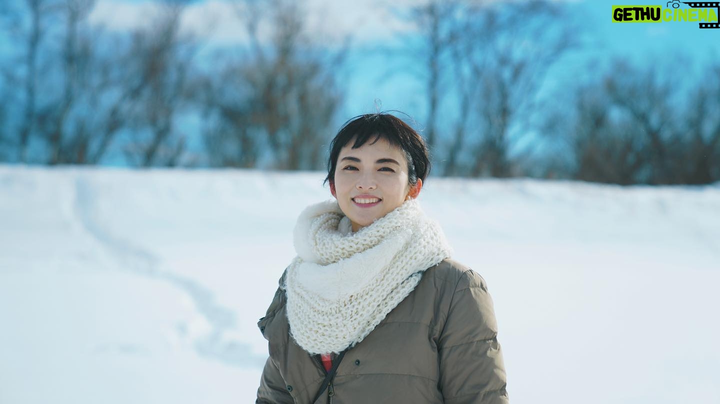 Rena Tanaka - 2.6K Likes - 映画出演のお知らせです。
「愛のゆくえ」が3月1日より全国順次公開になります。
撮影は北海道。膝まで埋もる雪の中を歩いて、身体が埋まりそうになったり、
雪の上で転がったりと、、そんな今思い出すと ヒヤッと寒くなる思い出が巡って来ますが、☃️
撮影中は楽しくてあんまり
寒さは気にならなかったんですねぇ。
是非宜しければご覧下さいませ。
宮嶋風花 監督作品
長澤樹ちゃん
窪塚愛流 くん