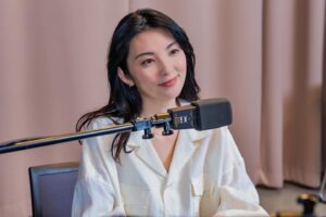 Rena Tanaka Instagram - 松下奈緒さんがパーソナリティー
を務めていらっしゃるラジオTOKYOFM「Grand Seiko presents My Time My Story」に
4月のゲストでお邪魔致しました。

奈緒ちゃんとゆっくりお話しするのは、
ドラマ「猟奇的な彼女」以来✨😂で
とっても嬉しかったです。🌸

音楽、映画、旅、演技の話や子育ての話し、
普段の時間の使い方など、、
沢山お話しをさせて頂いています。

毎週土曜 12:00～12:25 です。

第一回目の放送もAuDee （オーディー） も聴けますので 宜しかったらお聴き下さいね。

📻

#松下奈緒 さん @matsushita_nao_official