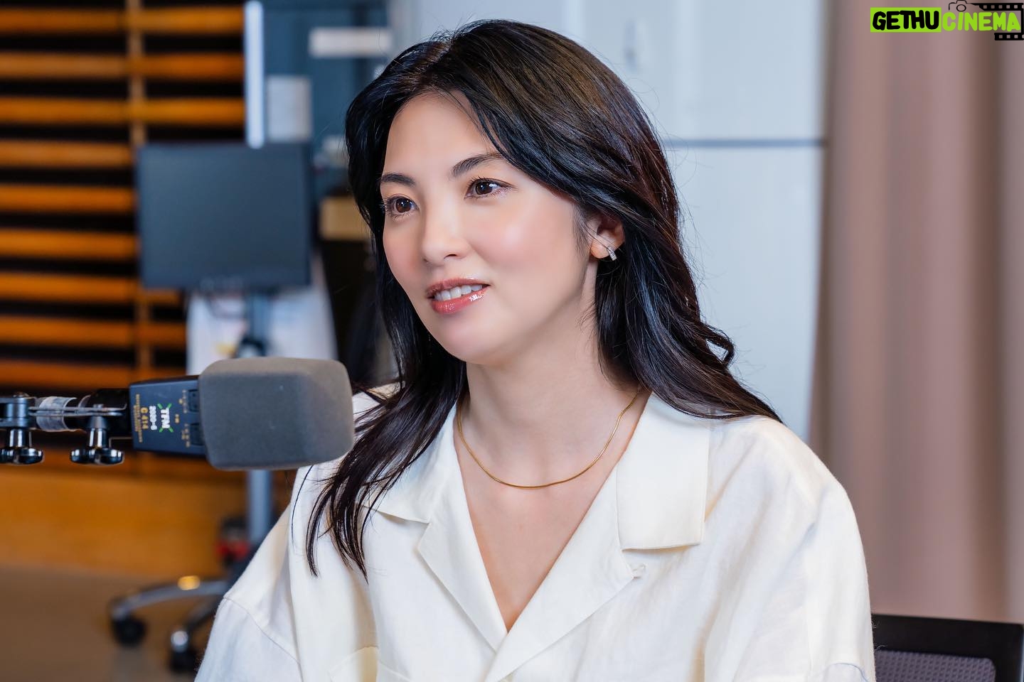 Rena Tanaka - 3.1K Likes - 松下奈緒さんがパーソナリティー
を務めていらっしゃるラジオTOKYOFM「Grand Seiko presents My Time My Story」に
4月のゲストでお邪魔致しました。
奈緒ちゃんとゆっくりお話しするのは、
ドラマ「猟奇的な彼女」以来✨😂で
とっても嬉しかったです。🌸
音楽、映画、旅、演技の話や子育ての話し、
普段の時間の使い方など、、
沢山お話しをさせて頂いています。
毎週土曜 12:00~12:25 です。
第一回目の放送もAuDee (オーディー) も聴けますので 宜しかったらお聴き下さいね。
📻
#松下奈緒 さん @matsushita_nao_official