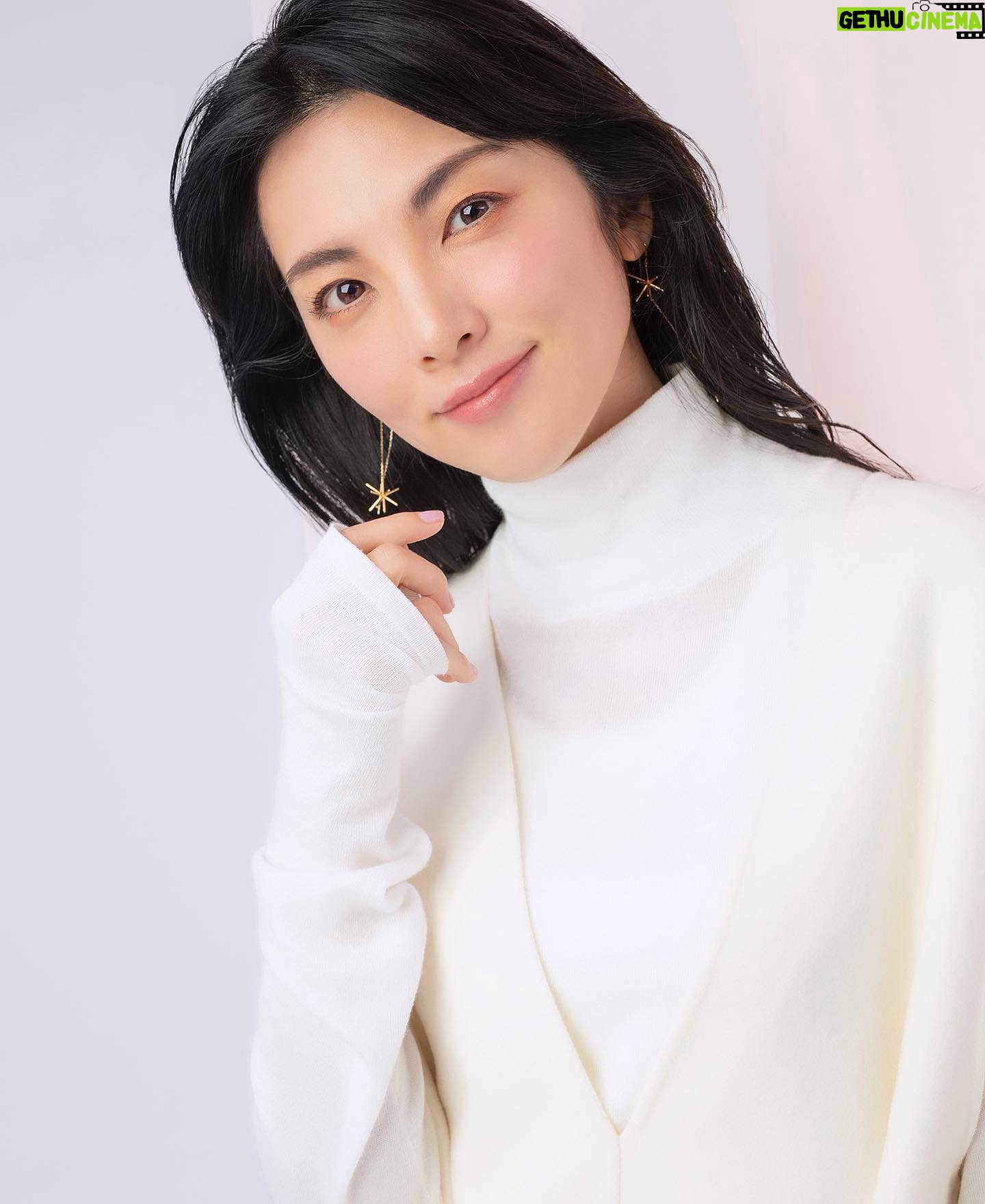 Rena Tanaka - 2.7K Likes - 雑誌 「からだにいいこと」4月号が発売中です✨✨
インタビューは、最近の私のこと
そして2024年3月15日から公開される
映画 「止められるか、俺たちを2 」 の出演について
お話しさせて頂いてます。
宜しかったらお手に取って下さいね。
週末も気持ち良く過ごしましょ♪
写真は、表紙のアザー写真です。
写真/野口 博 さん
