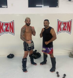 Renan Barão Instagram - Estamos pronto venha quem vinher 👊🙏

#RB #GuiadoporDeus #jiujutsu