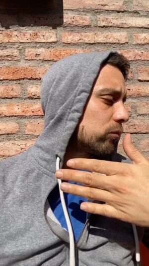 Renato Jofré Instagram - (Cuando se te queda pegá una canción) 👣5-6-7y8🔥