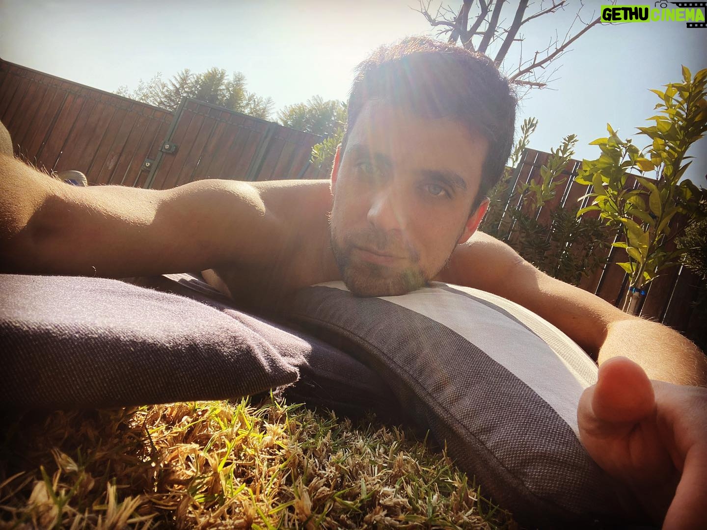 Renato Jofré - 672 Likes - Aquí imaginándome que toy con ☀️ de verano🤥🥴 #buensabado