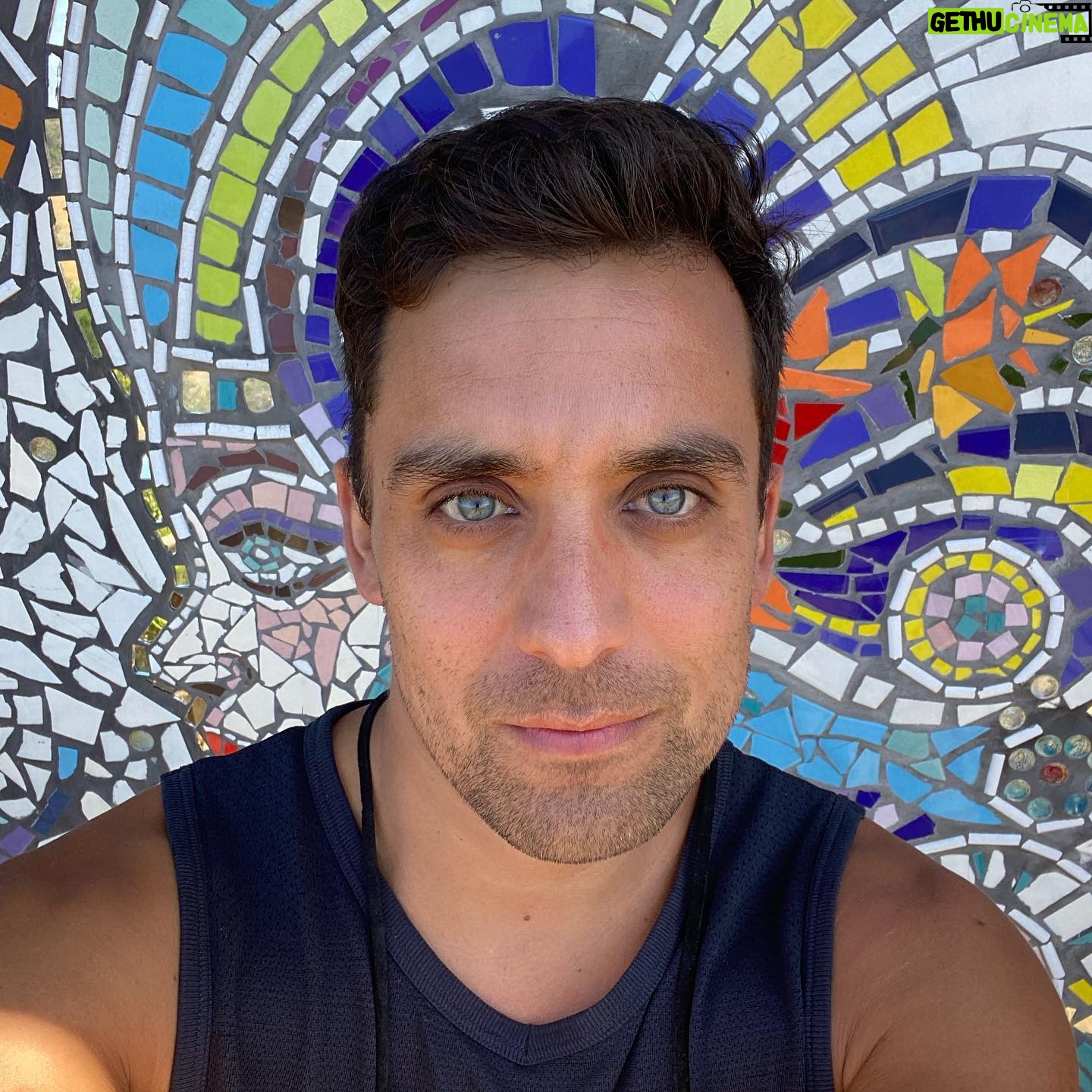 Renato Jofré - 1.8K Likes - 🎈36 🎈Agradecido de la vida… por tanto… puro amor nomás 🥰