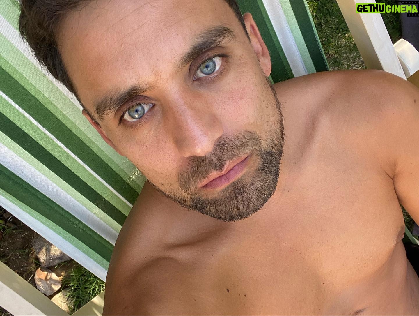 Renato Jofré - 725 Likes - DeTodoUnPoco 🛑Fin de semana redondo💯 😎 lo dimos todo entre lolla con l@s amigu@s y cumples familiares.
📸