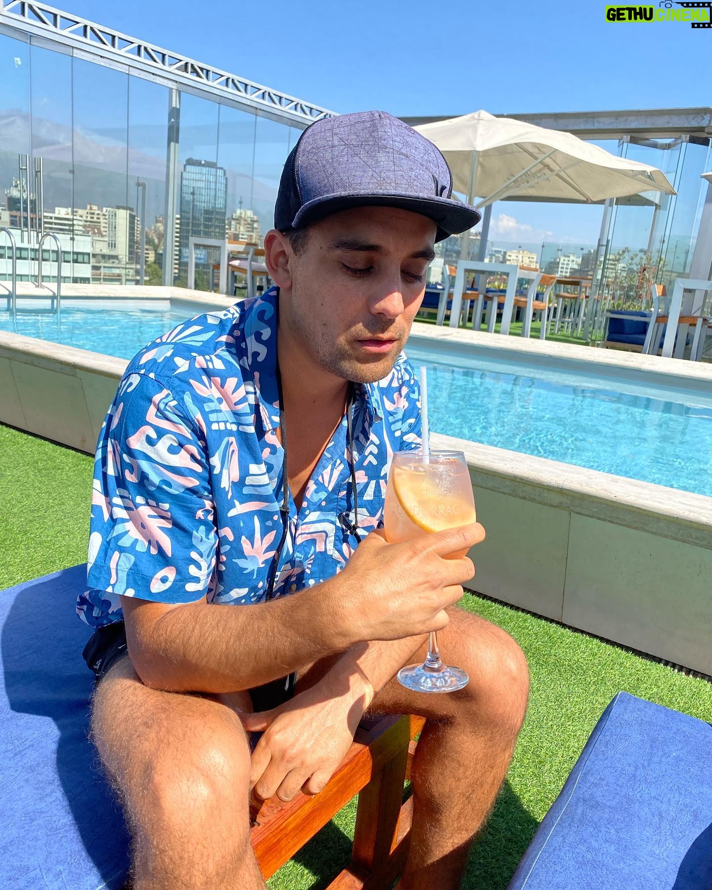 Renato Jofré - 1.5K Likes - Celebrando☀️Ando😎#amoelverano #aniversario #amor