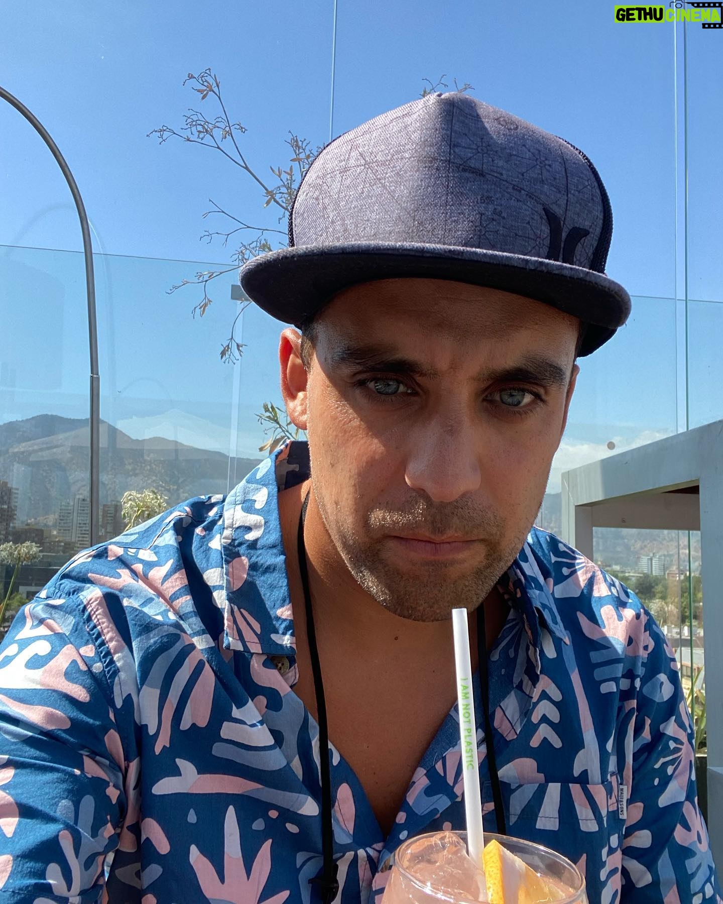 Renato Jofré - 1.5K Likes - Celebrando☀️Ando😎#amoelverano #aniversario #amor