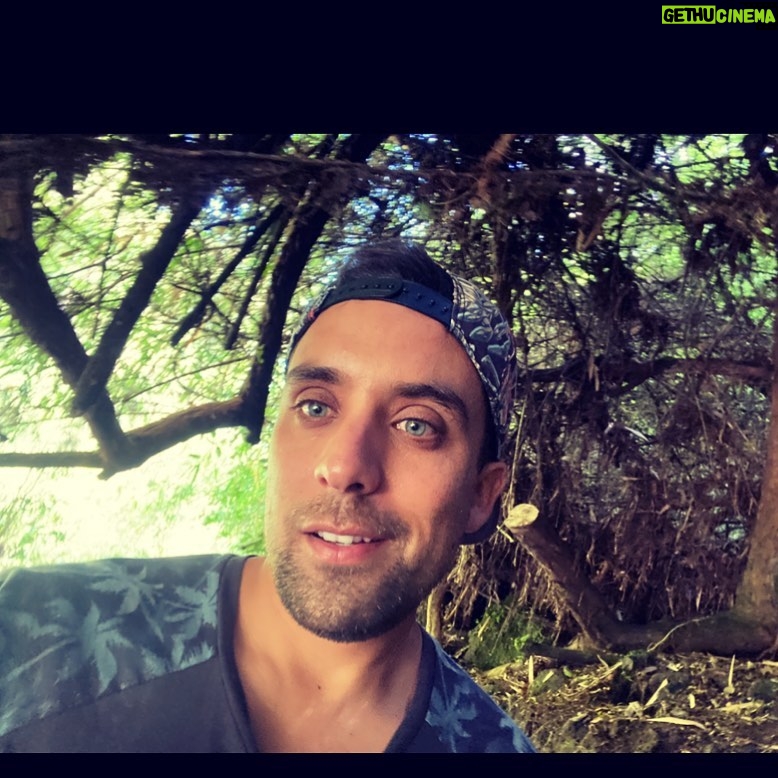 Renato Jofré - 838 Likes - 🦎De hoy subiendo el cerro👣
#mitaddesemana #alegria
