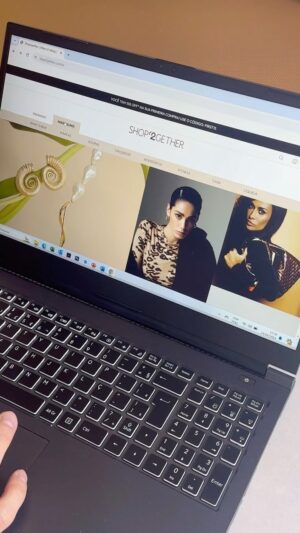 Renato Mendonça Instagram - Precisa estar sempre bem vestido, mas não tem tempo para ir às compras? O @shop2gether foi a solução para minha rotina corrida! 

São mais de 450 marcas para comprar online, com entrega super rápida e confiável. E, caso precise de troca, eles buscam o produto na sua casa. 

Experimente com meu cupom RENATOMENDONCA15, e ganhe 15% de desconto na primeira compra. Válido para produtos de preço cheio, vendidos e entregues pelo @shop2gether.