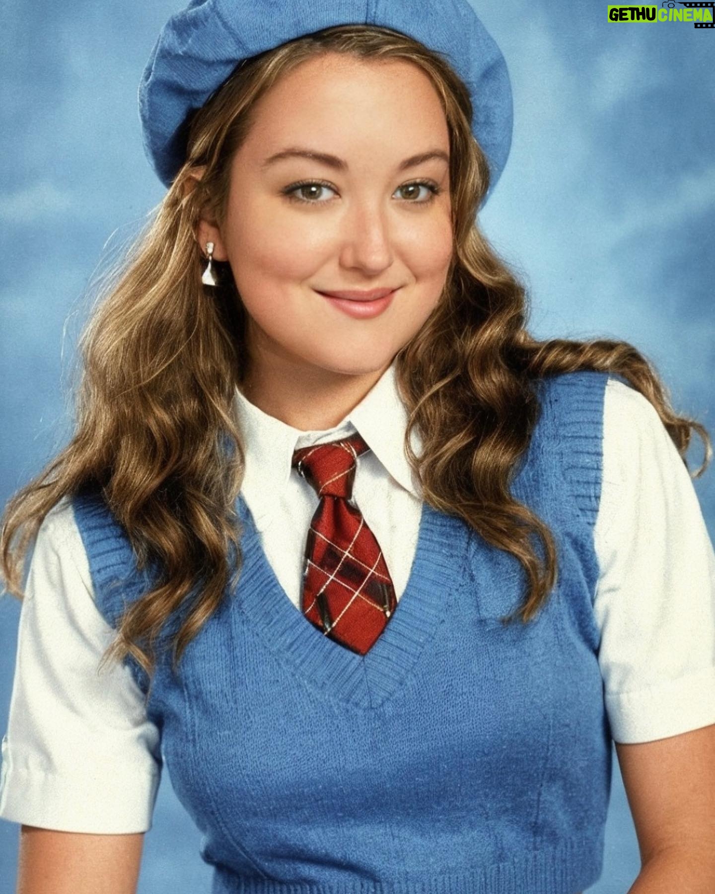 Renée Wilkin - 270 Likes - 1.La seule qui me ressemble un peu.
2.Moi dans ramdam
3.Moi dans Degrassi
4.Moi dans Clueless
5.Un mélange de moi et Johnie (pour les fans de love is blind)
6.Moi dans Harry Potter
7.Moi dans « Honey »
8.Celle-ci est un cadeau !
#yearbook #ai