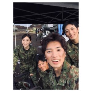 Renn Kiriyama Instagram - ・
🪖🪖🪖🪖🪖
現場復活の日
@teppachi_8_ 
・
#ソロ写真お願いされて
#気づいたら
#インカメになってました
#すまん