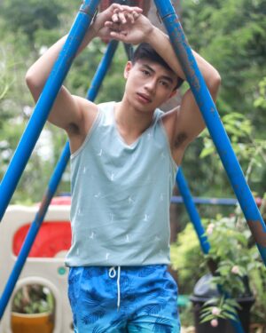 Renz Lagria Instagram - IM BACK! HOW U DOIN YALL!!!