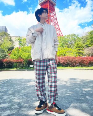Reo Matsumoto Instagram - ・

かっこよくて
かわいいとは
この事。

🍪×👟 Goldencush

@uggjapan 

#Uggjapan 
#UGGスニーカー
#pr