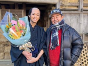 Reo Matsumoto Instagram - ・
「あきない世傳 金と銀」 
最終回ご視聴ありがとうございました

この作品が僕は大好きです。
この作品の愛で溢れた現場が大好きです。

たくさんの方に支えられた撮影期間でした。

智蔵という役に出会えて、
演じさせていただけて
本当に感謝の気持ちでいっぱいです

また1つ人生の宝物ができました

ありがとうございました

 #あきない世傳金と銀 
 #小芝風花 さん
 #加藤シゲアキ さん
 #高島礼子 さん
 #八嶋智人 さん
 #嶺岸煌桜 さん
 #他キャストの皆様 
 #制作の方々ありがとうございました