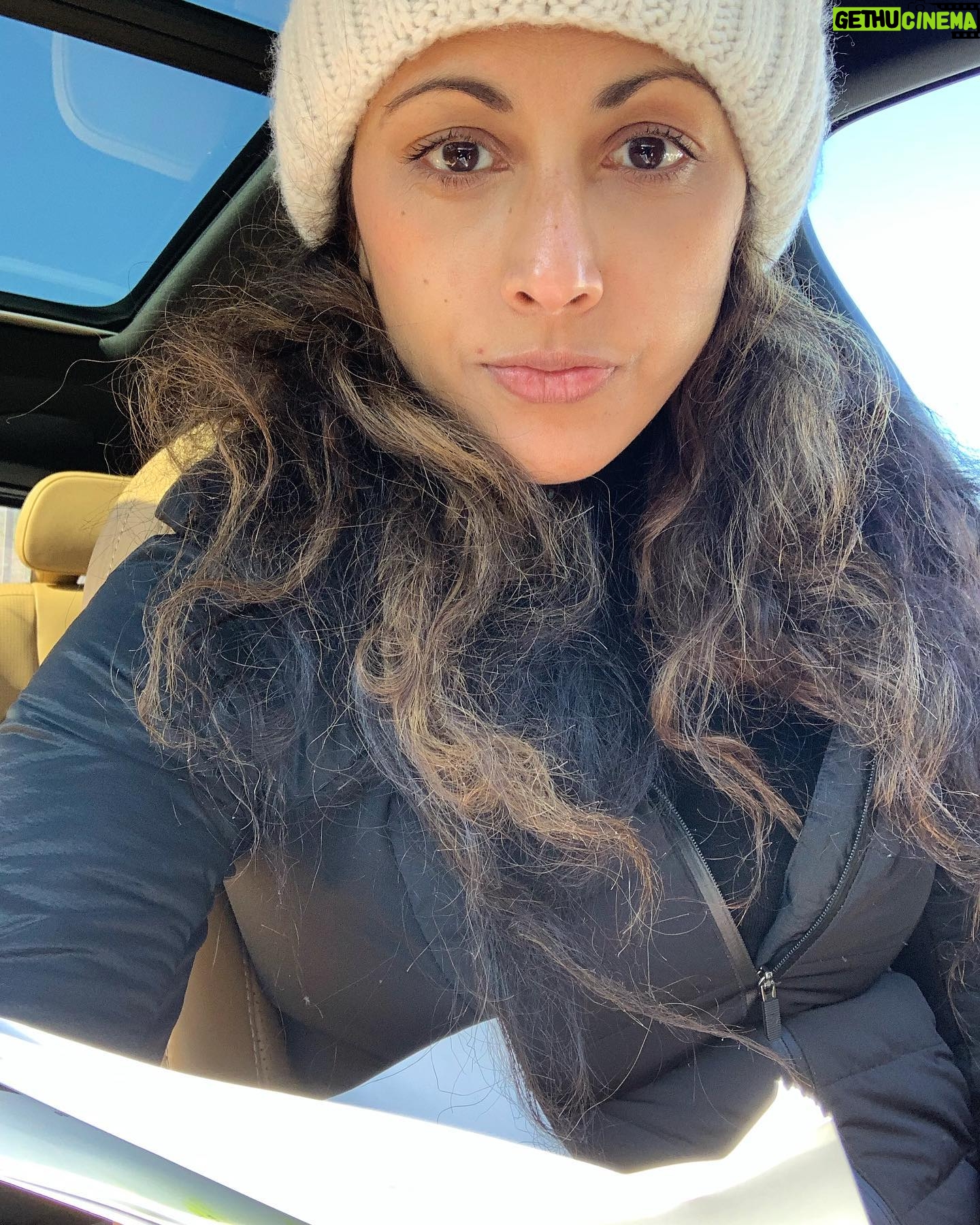 Reshma Shetty - 527 Likes - What are you doing on this lovely Sunday afternoon? I am waiting / sunbathing in an arctic sun soaked Volvo . Sitting in a parking lot , Learning sides and waiting for my ballet dancer daughter to finish her class . I do love heated seats I must say . #mammaadventures #loveofmylife #lazysundays #whenisspringcoming