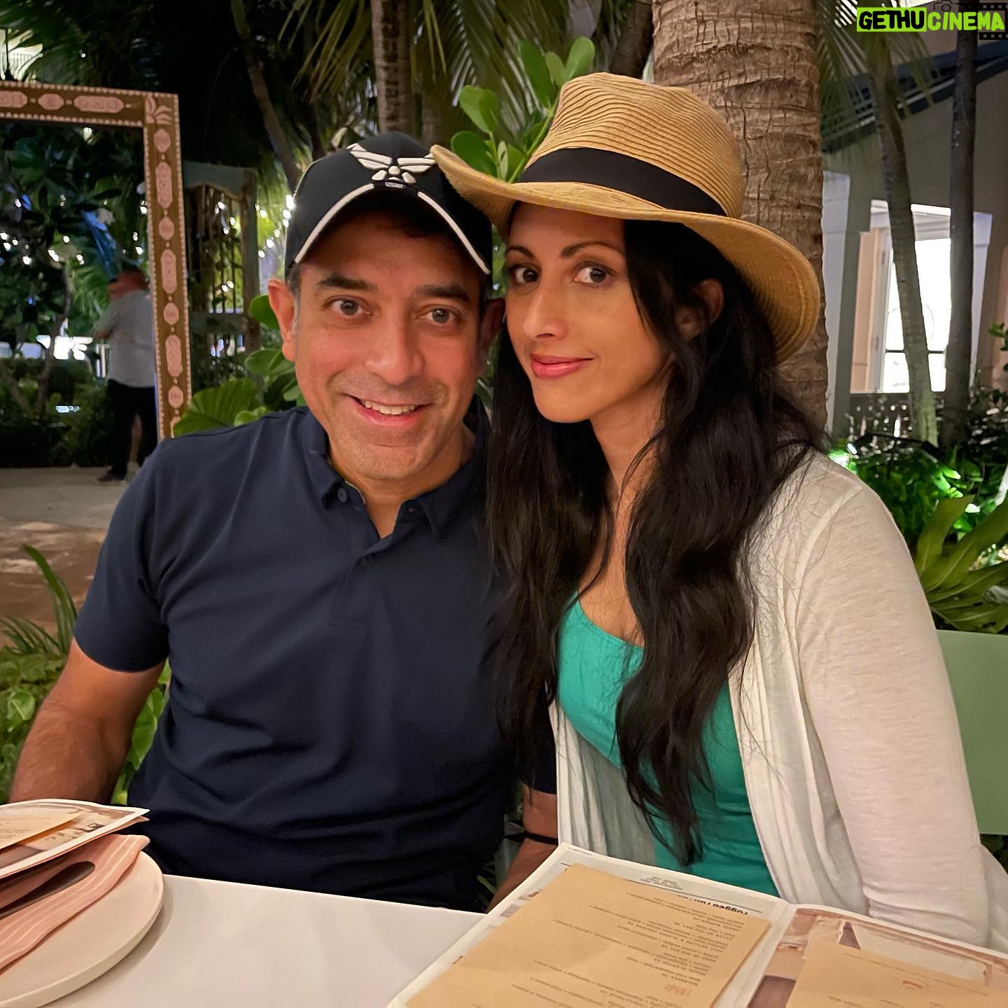 Reshma Shetty - 363 Likes - Spring break . Recharge . #nofilter #mylove #toomanypinacoladas #blessed