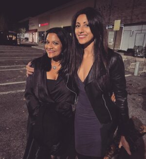 Reshma Shetty Instagram - One Day at a dinner the real Anjali Patel met the Hallmark Anjali “ Anji” Patel. A good time was had by all . @hallmarkchannel #jollygoodchristmas @therealfunjali