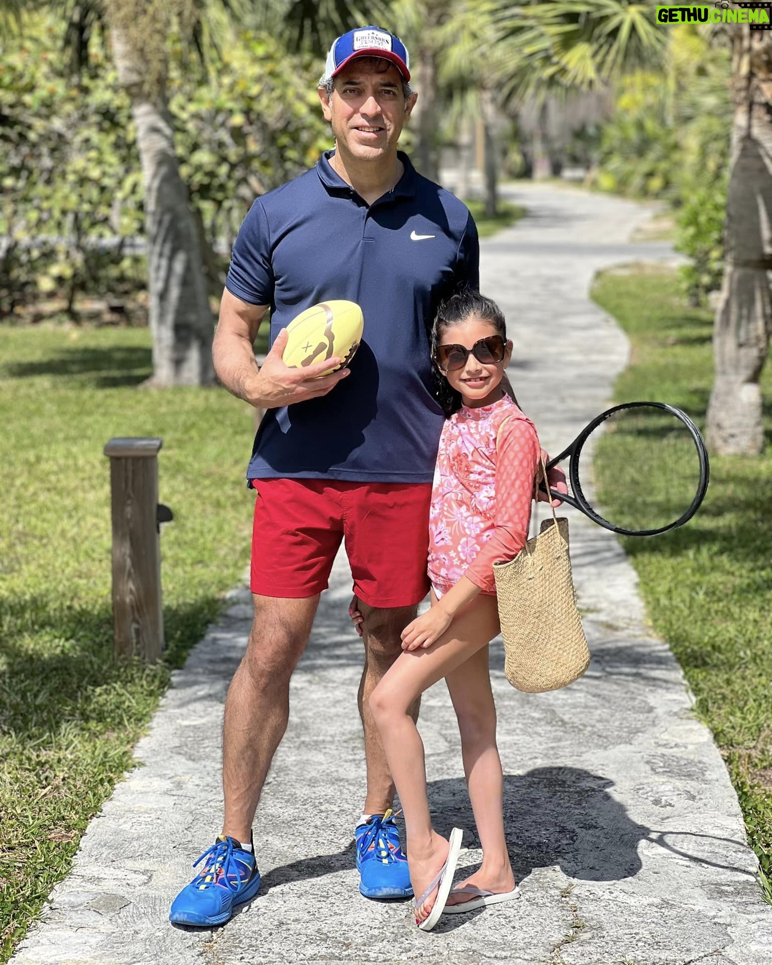 Reshma Shetty - 377 Likes - Photo dump of my babies relaxing . Deep works so hard and his most favorite fun thing to do is to hang out with his daughter . So why not do it on a tropical
Island . Meanwhile I take the pictures š and drink the wine š .