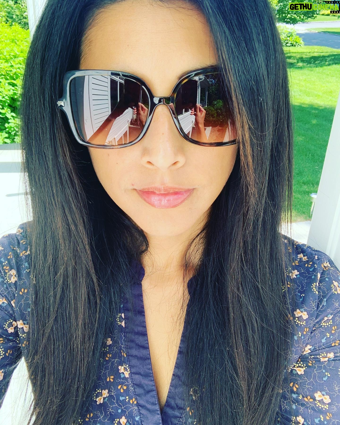 Reshma Shetty - 369 Likes - What a gorgeous day. Thoughts on the world later , itās just too beautiful today to think too much.