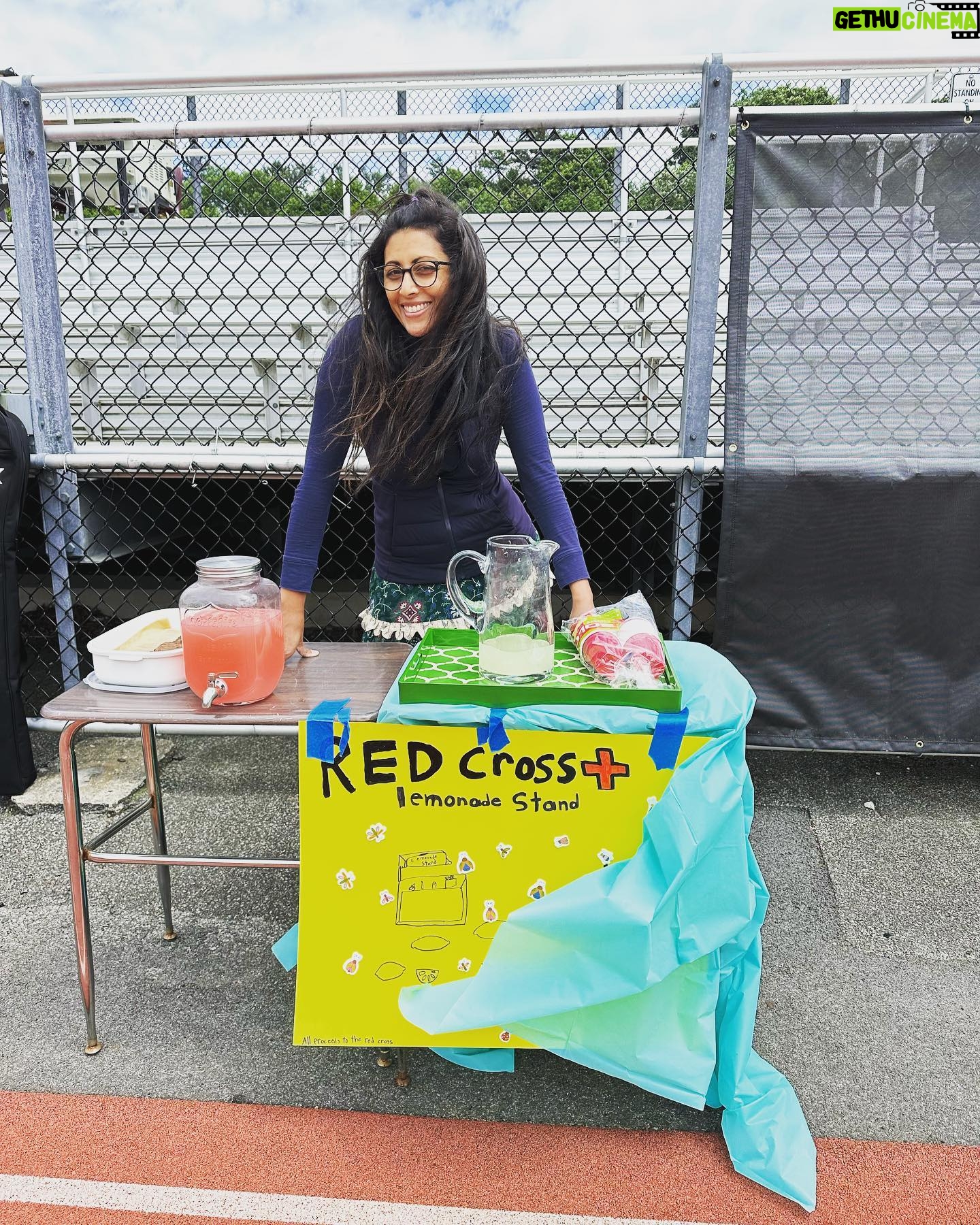Reshma Shetty - 636 Likes - Oh living the life . My kids lemonade stand for the Red Cross abandoned by my kid to be run by me . Glad I broke my fingers squeezing Lemons cos we sold out ! @americanredcross #goodcauses #loveofmylife