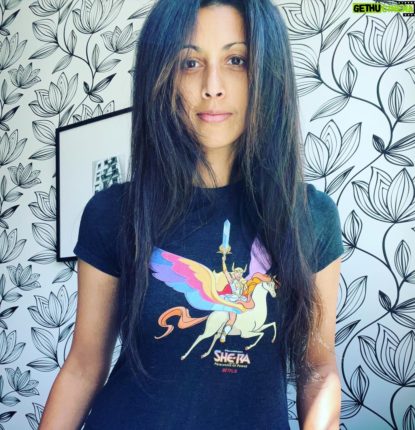 Reshma Shetty - 398 Likes - Itās a She Ra energy kind of day I think. Havenāt worn this shirt in a while. @dreamworksshera @netflix #queenangella