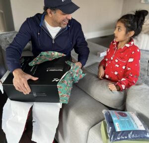 Reshma Shetty Instagram - From my family to yours Merry Xmas . It’s been a really rough season and I know a lot of you are under the weather or dealing with baby bunnies under the weather or are not home because of weather. As I keep telling myself . This too shall pass . 
Here’s to a better new year 😉