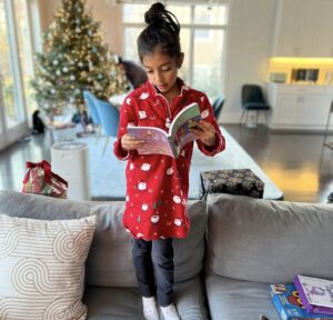 Reshma Shetty Instagram - From my family to yours Merry Xmas . It’s been a really rough season and I know a lot of you are under the weather or dealing with baby bunnies under the weather or are not home because of weather. As I keep telling myself . This too shall pass . 
Here’s to a better new year 😉