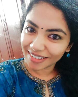 Reshmi Karthigeyan Instagram - 💙💙💙
reshmikarthigeyan#lockdownkadhal#erumasani#tamilove#