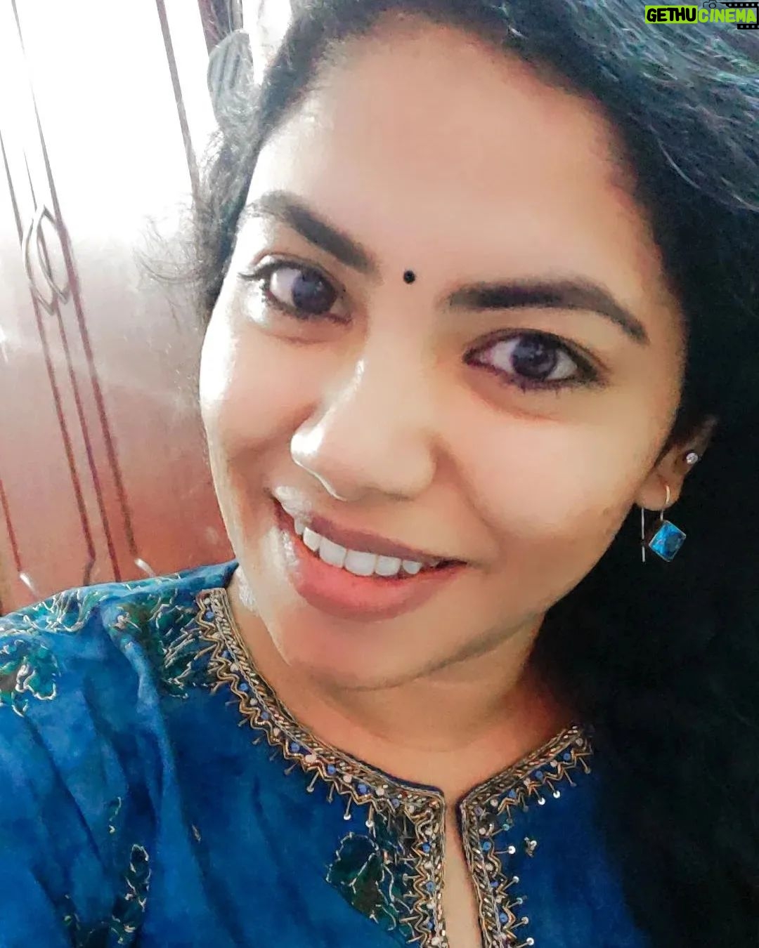 Reshmi Karthigeyan - 1.7K Likes - 💙💙💙
reshmikarthigeyan#lockdownkadhal#erumasani#tamilove#