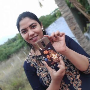 Reshmi Karthigeyan Instagram - Thank you so much @shan_gifts_shop for this wonderful and lovely customized phone case.  We loved it😍😍 and sending you loads of love from us. .😍
Gifts should bring happy memories to us. . Gift ur loved ones with these customized phone cases, mugs ,photo frames and many more💗
#mobile#mobilecover#mobilecases# customizedmobilecases#coimbatore#lovelygifts#