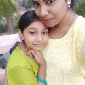 Reshmi Karthigeyan Instagram - 😍💛❣