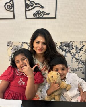 Reshmi Menon Instagram - 33 looked like ❤️