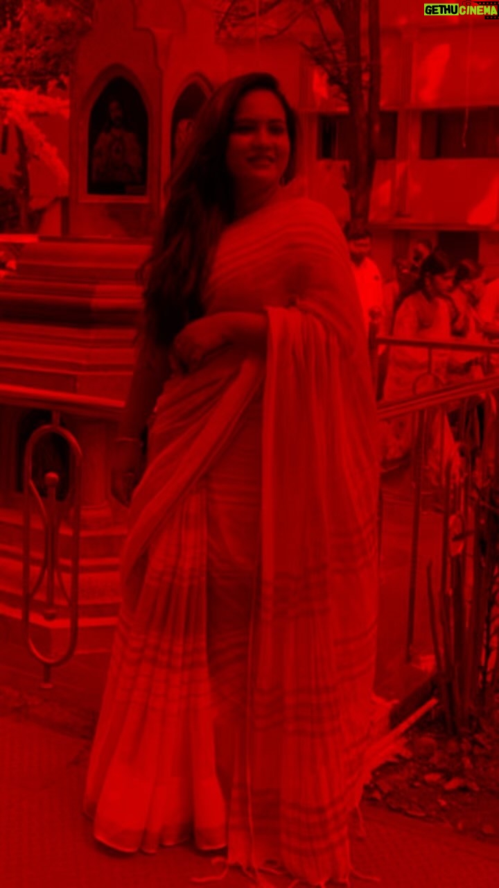 Reyaa Hari - 159 Likes - 😍😍😍because it’s trending now#colours #switch #love #trendingreels #happiness