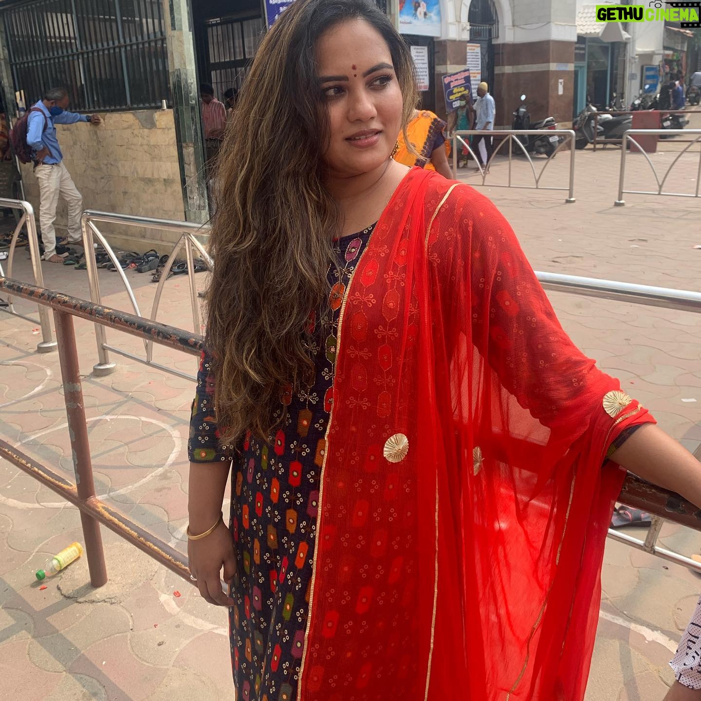 Reyaa Hari - 663 Likes - Feeling blessed 😍😇❤️