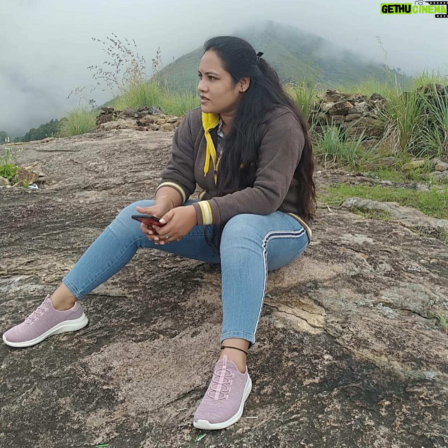 Reyaa Hari - 302 Likes - #coolweather #peaceful #happymood #kodaikanal 😍😍😍