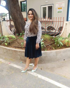 Reyaa Hari Instagram - Promotion clicks #silanerangalilsilamanidhargal #vigadantelevisions #promotions #funmoments #interview