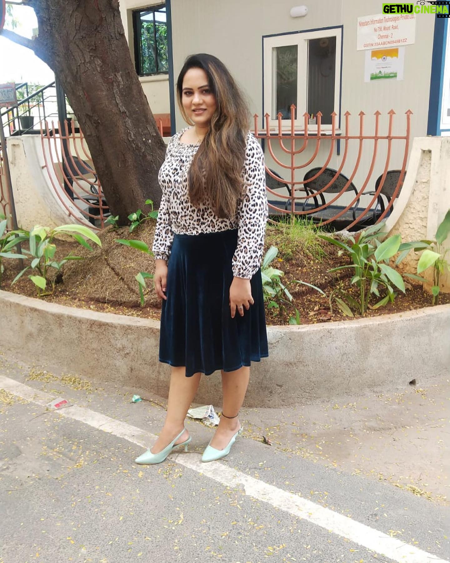 Reyaa Hari - 870 Likes - Promotion clicks #silanerangalilsilamanidhargal #vigadantelevisions #promotions #funmoments #interview