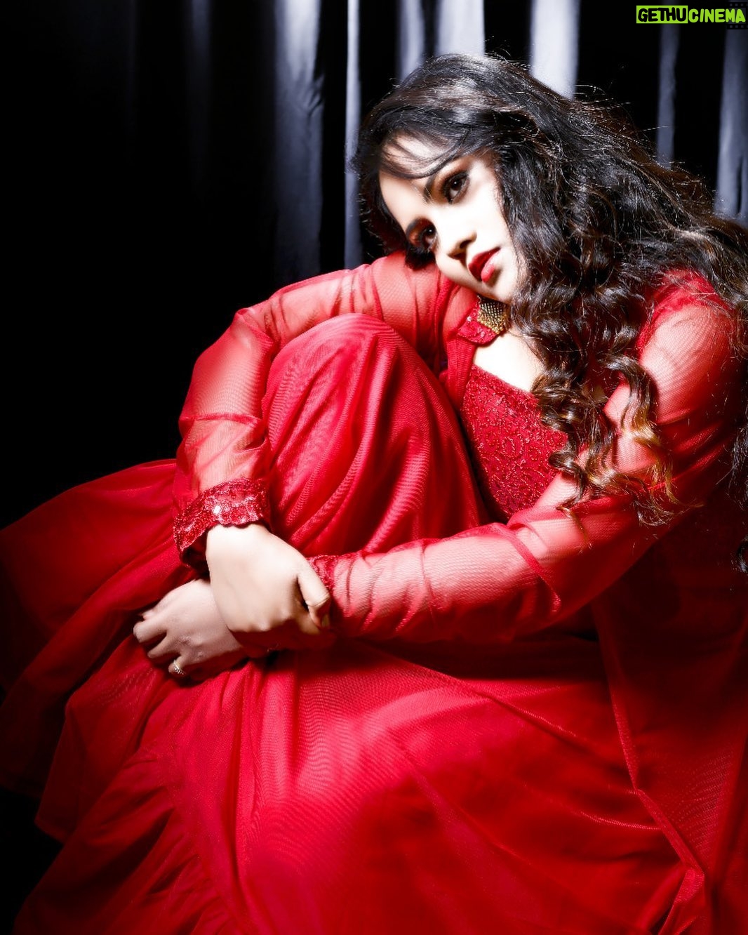 Reyaa Hari - 228 Likes - #redhot #coolpost #goodvibe #photos#redlove