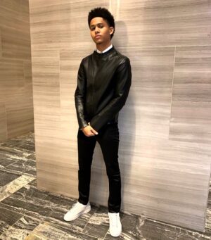 Rhenzy Feliz Instagram - 🖤