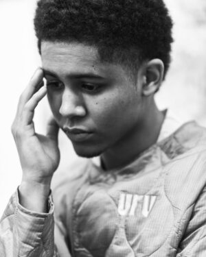 Rhenzy Feliz Instagram - It all fades to black 🖤 IYKYK. Thanks for all the love on Encanto. On Disney  now!
