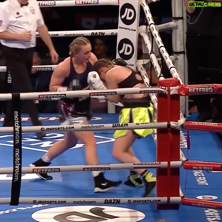 Rhiannon Dixon - 1K Likes - Stepping up on Sep 30 🔜
One month to go until rising Lightweight @rhiannondixon_ challenges 16-1 former World Title challenger Katharina Thanderz for the EBU European Title in London 🇪🇺👑
#DixonThanderz #OpetaiaThompson #Boxing