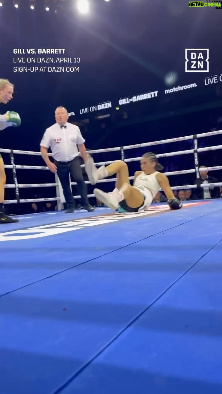 Rhiannon Dixon - 6.2K Likes - That @rhiannondixon_ knockdown from ringside 🎯
#GillBarrett