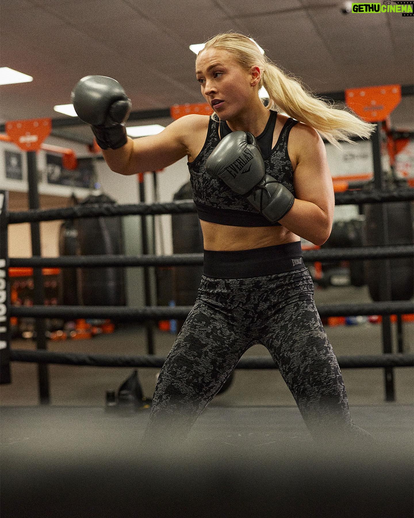 Rhiannon Dixon - 2.4K Likes - The fight for the vacant EBU European Lightweight title will take place tomorrow at the OVO Wembley Arena in London. @rhiannondixon_ (8-0) will take on Katharina Thanderz for her toughest test yet.
“Styles make fight and I believe Katharina will bring out the best in me. This fight opens up so many opportunities, so we will do the job on Saturday and move on from there.” - Dixon
#TeamEverlast #Everlast