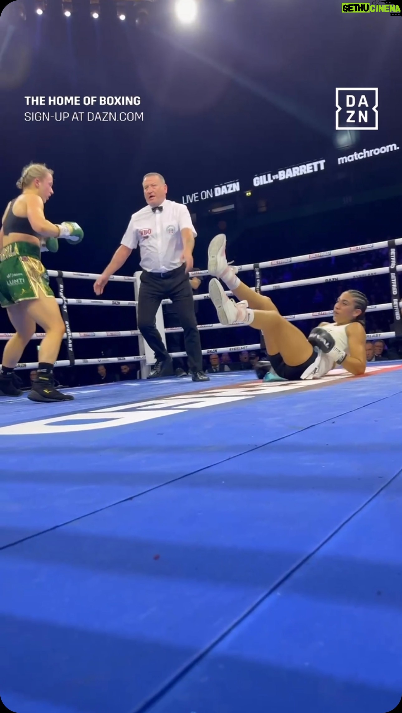 Rhiannon Dixon - 3.9K Likes - First defence 𝙥𝙚𝙣𝙙𝙞𝙣𝙜 ⏳
#CatterallPrograis | Aug 24 | Live on DAZN