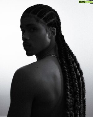 Rhoyle Ivy King Instagram - Featured in Close-up Culture, February 2023 
 
Braids: Velveda Nelms @iamveda 
Barber: Joshua Paris @chilljosh