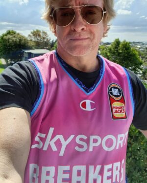 Rhys Darby Instagram - Excited to be supporting the @breakersnz tonight! Taking my bball obsessed son to @sparkarena #nbl