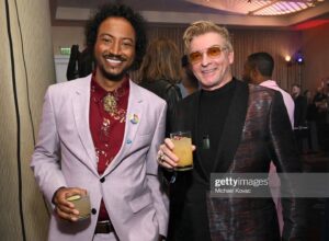 Rhys Darby Instagram - Vibing hard at the @glaad awards.
My suit by @hiromi.asai 
Style by @mikeystyles x