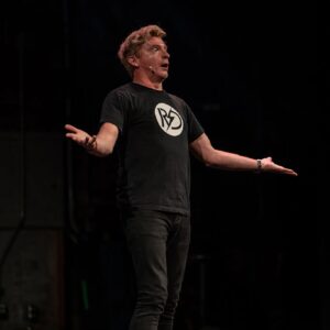 Rhys Darby Instagram - Pics from our New Haven show.
Thanks @bradford_photo 
#youveseenmystandup
