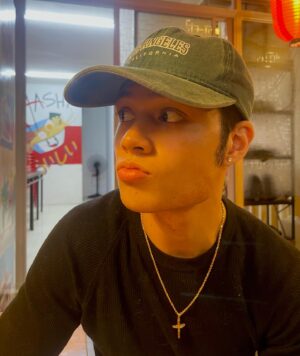 Rhys Miguel Instagram - Waiting for my sushi, what's taking so long?😗